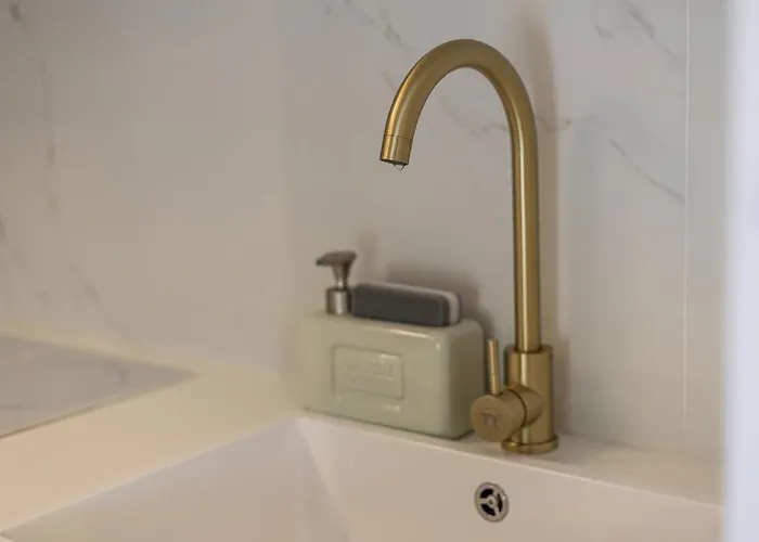 6622 Luxury With Shared Pool *